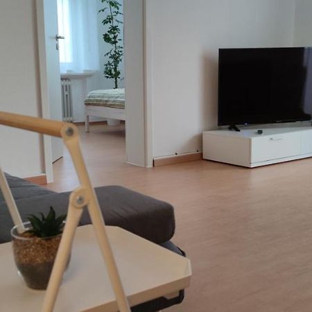 Schoene Und Optimal Gelegene Wohnung Og Weisskirchen المظهر الخارجي الصورة