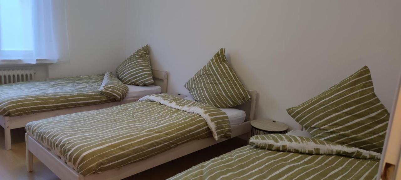 Schoene Und Optimal Gelegene Wohnung Og Weisskirchen المظهر الخارجي الصورة